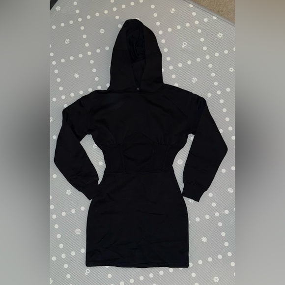 Missguided Dresses & Skirts - Missguided Hoodie Corset Jumper Dress Black - Size 4